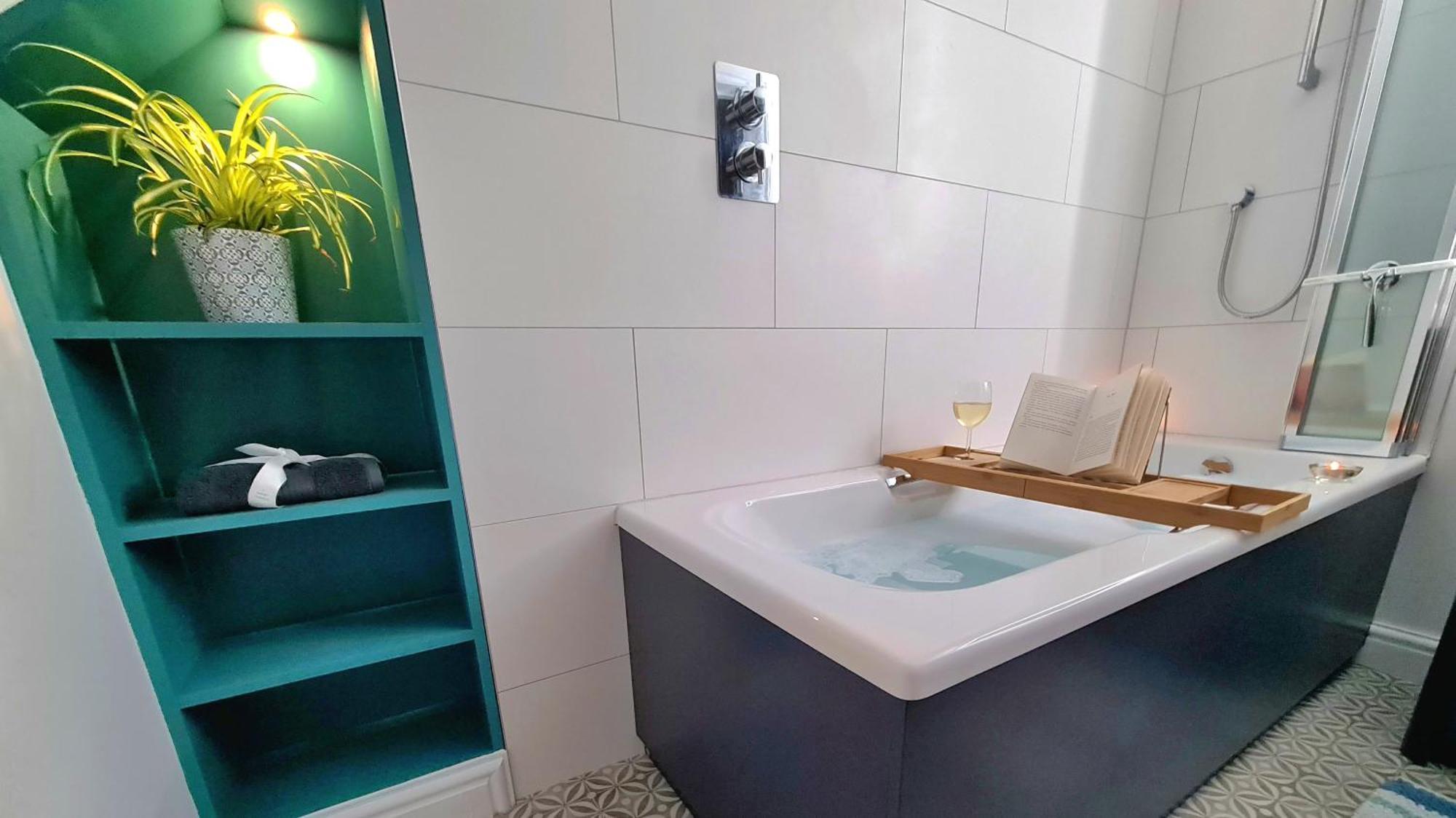 The Hideaway - Luxury Townhouse Holiday home *